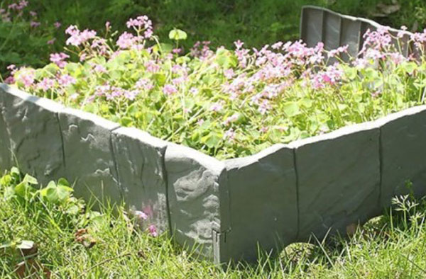 Image of Bluebell Woods Pet Cemetery Plot Border